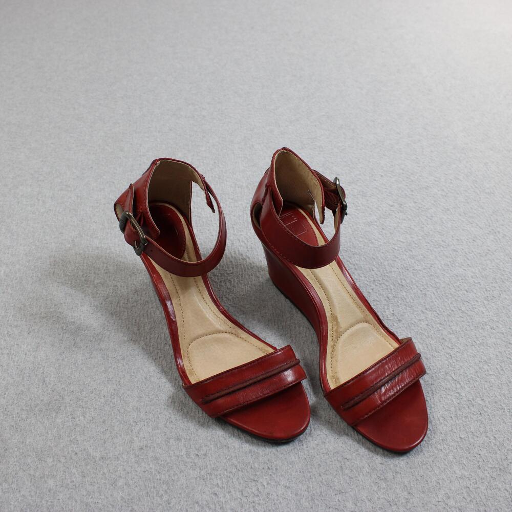 Frye Wedge Sandals Women 8.5 Red Leather Shoes Carol Seam Ankle Strap Buckle Y2K